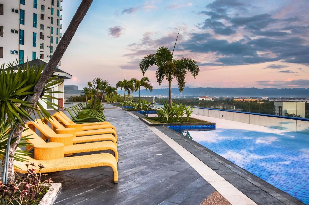 C Suites At Mactan Newtown มักตัน ภายนอก รูปภาพ